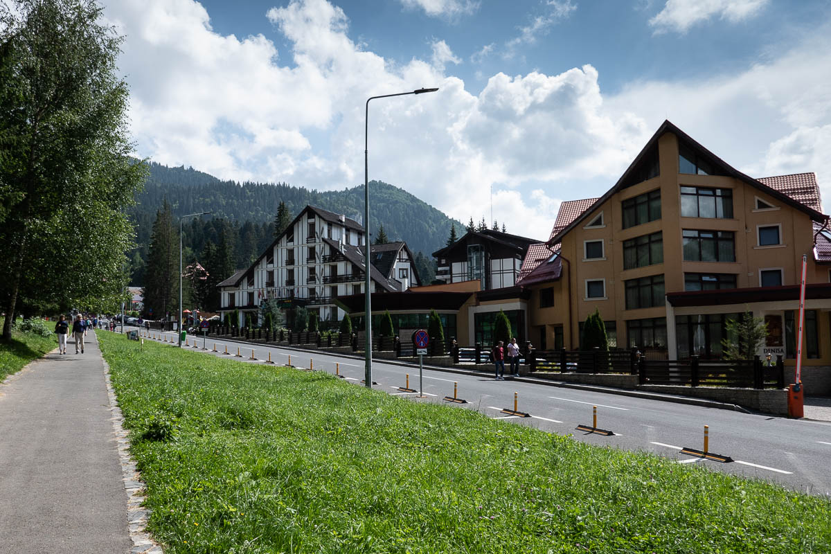 Poinana Brasov main street